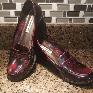 American Eagle block heel loafer pumps